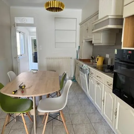 Maison Tres Agreable, Centre Ville-quartier Gare Des Sables D'olonne Holiday home *